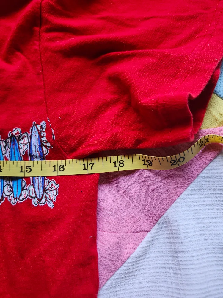 2000s Hawaii souvenir graphic tshirt image indicator(5)