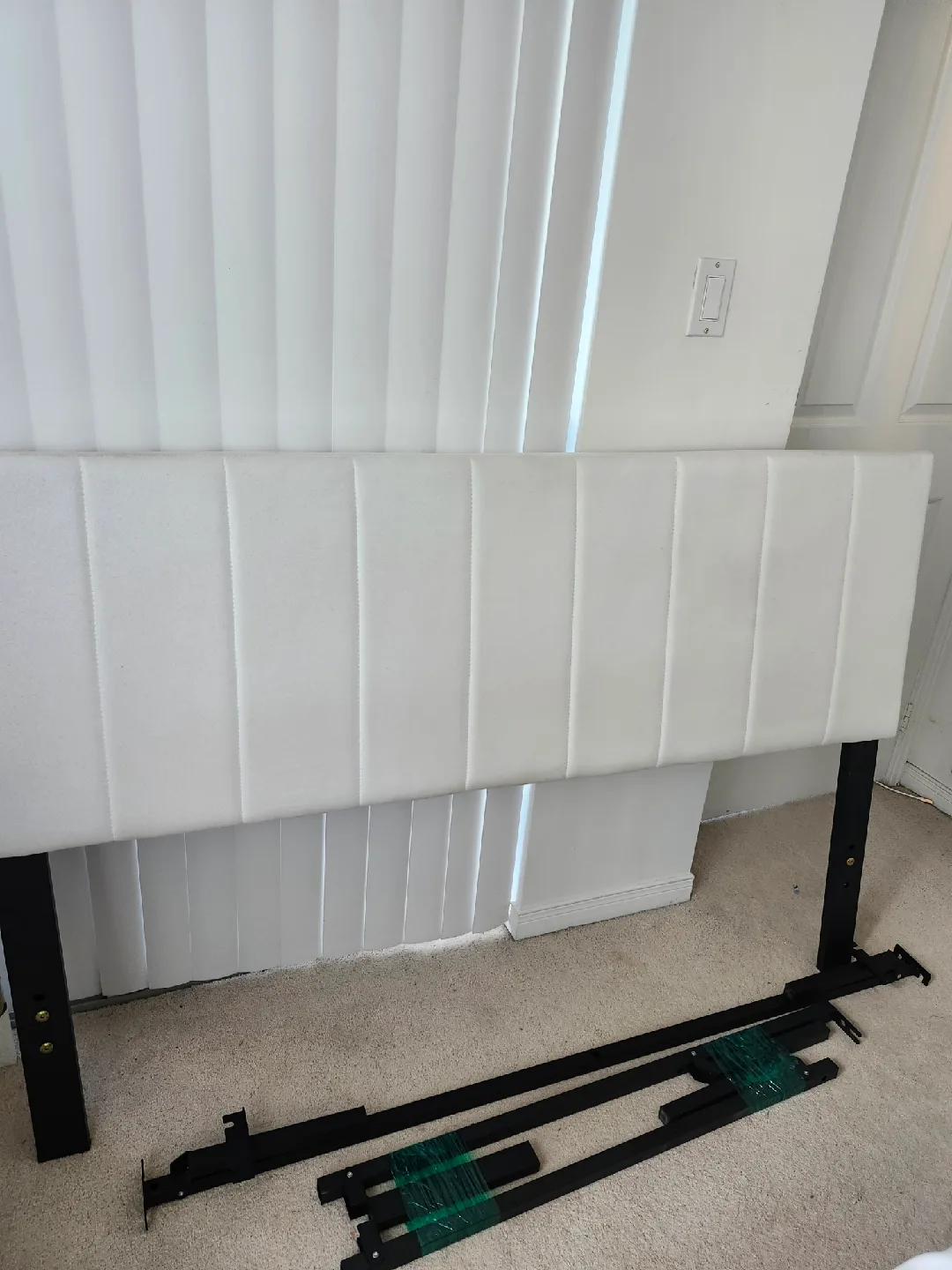 Queen Size White Upholstered Platform Bed Frame image indicator(4)