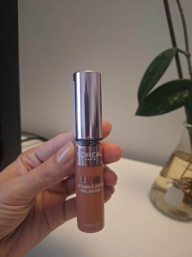 L'Oreal Lumi Liquid Blush - 601 Dewy Worth It thumbnail