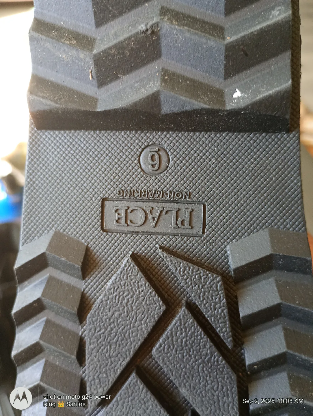 The Children's Place & Land's End Black Winter Boots image indicator(6)