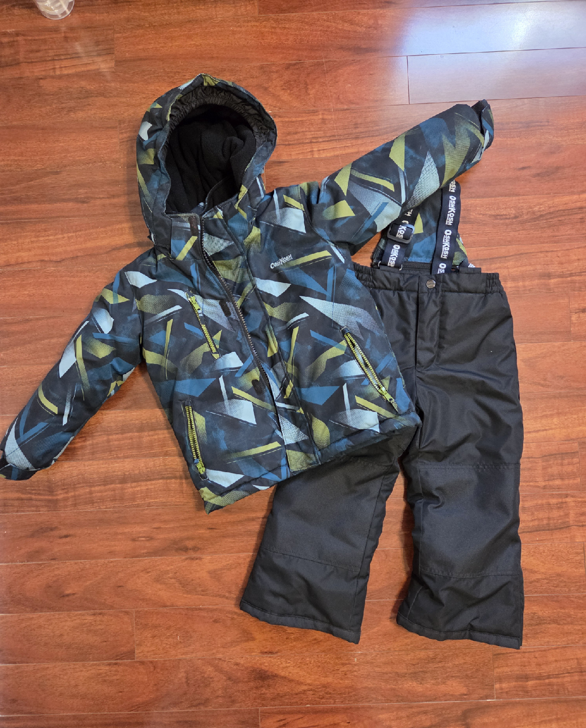 Carters Kids' Snowsuit Set size 5-6  years