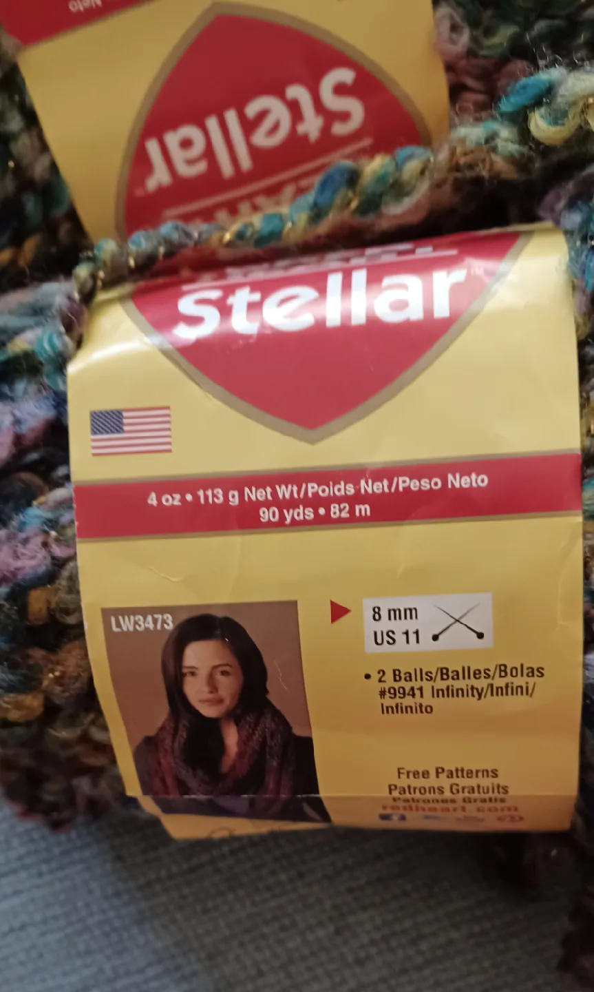 Red Heart Stellar Yarn - Super Bulky image indicator(2)
