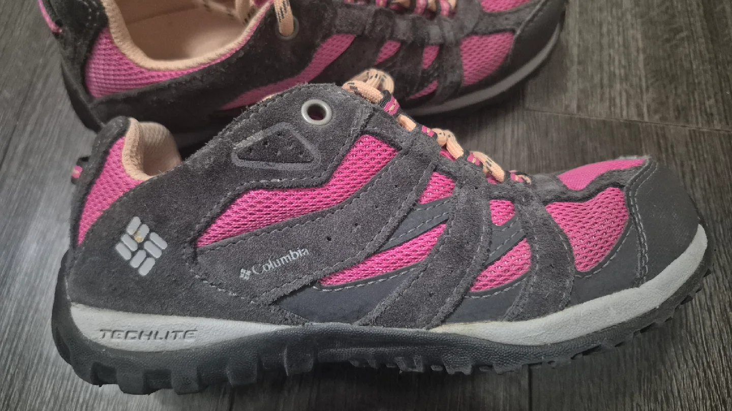 Columbia Techlite Hiking Shoes - Pink & Grey image indicator(2)