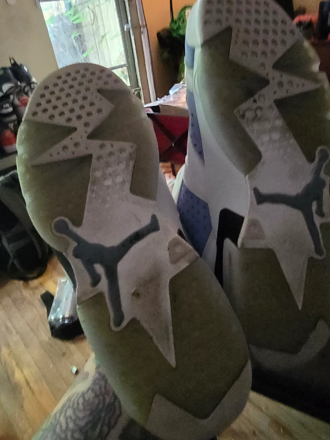 Air Jordan 6 Retro UNC image indicator(2)