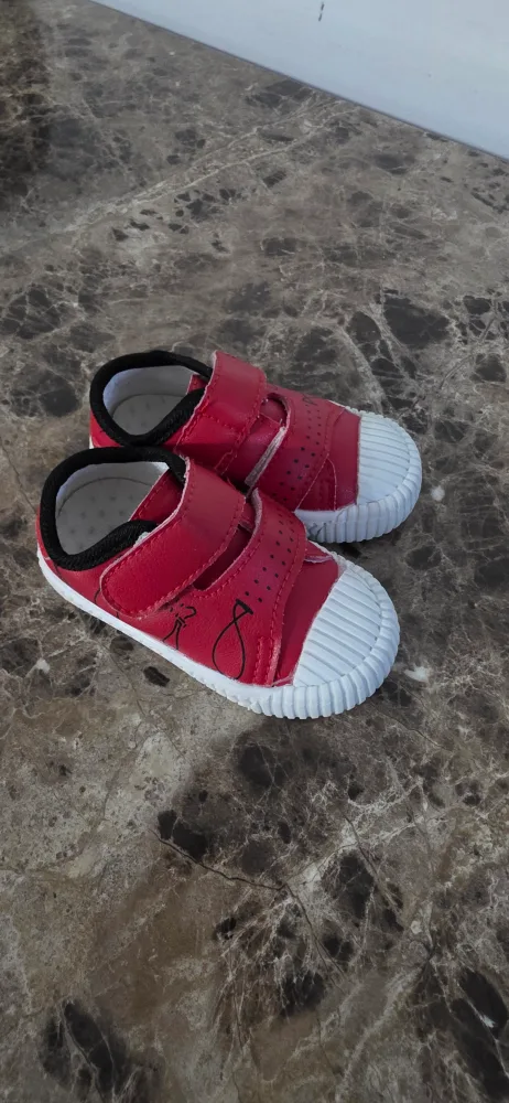 Red Baby/Toddler Sandals - Size 6 thumbnail