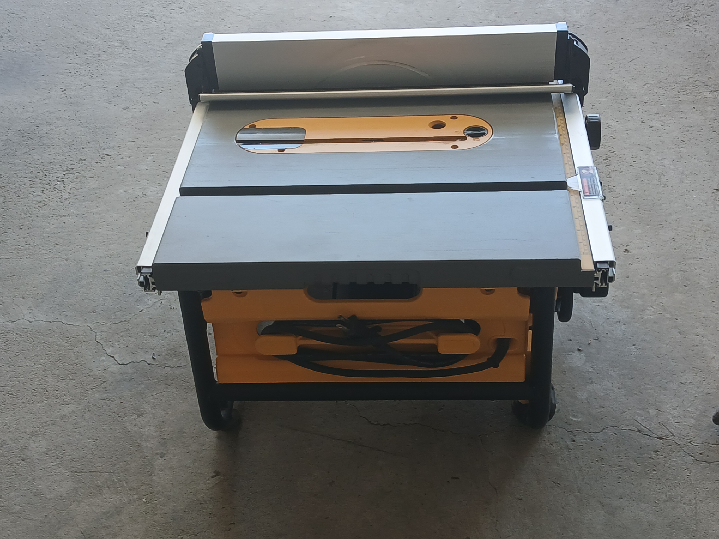 Dewalt 10-Inch Job Site Table Saw w/ Box - photo 3
