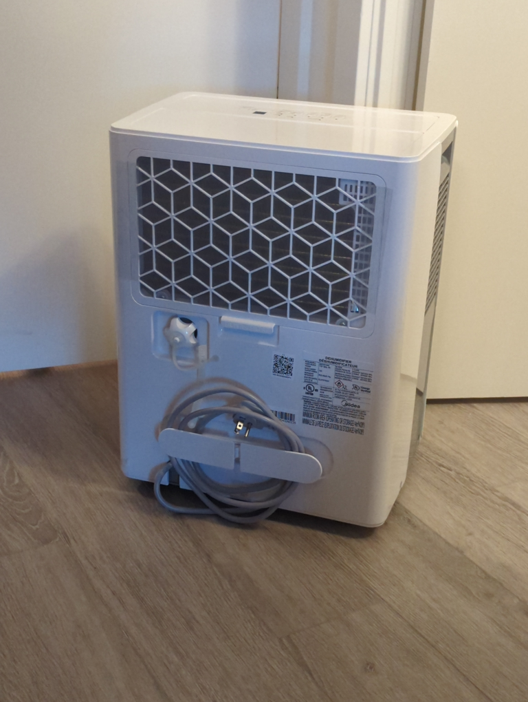 Midea Dehumidifier - Great Condition - photo 2