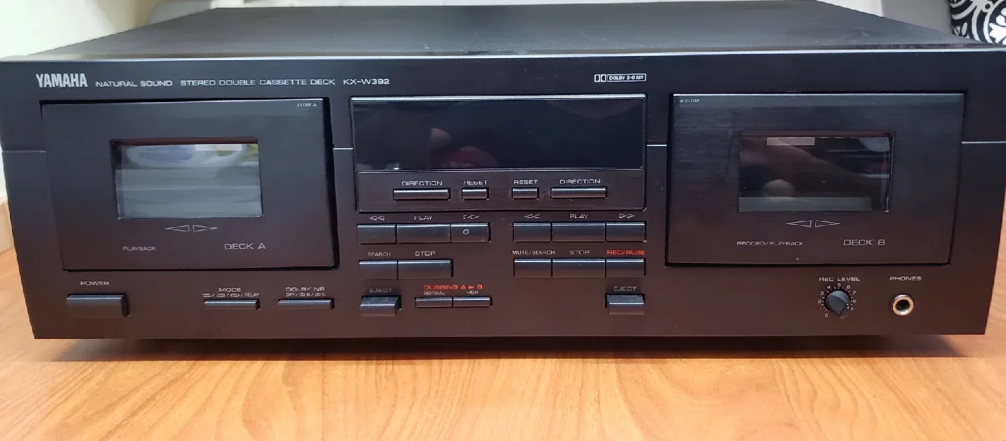 Yamaha KX-W392 Natural Sound Double Cassette Deck thumbnail