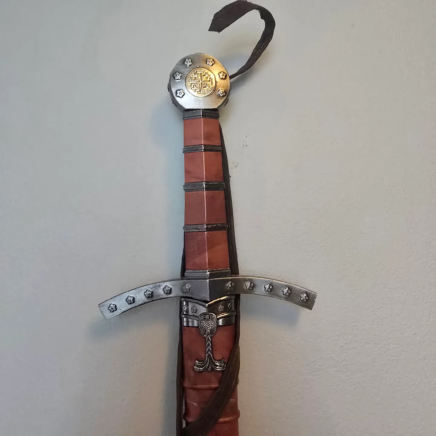 Decorative Medieval knights of the Templar sword image indicator(4)