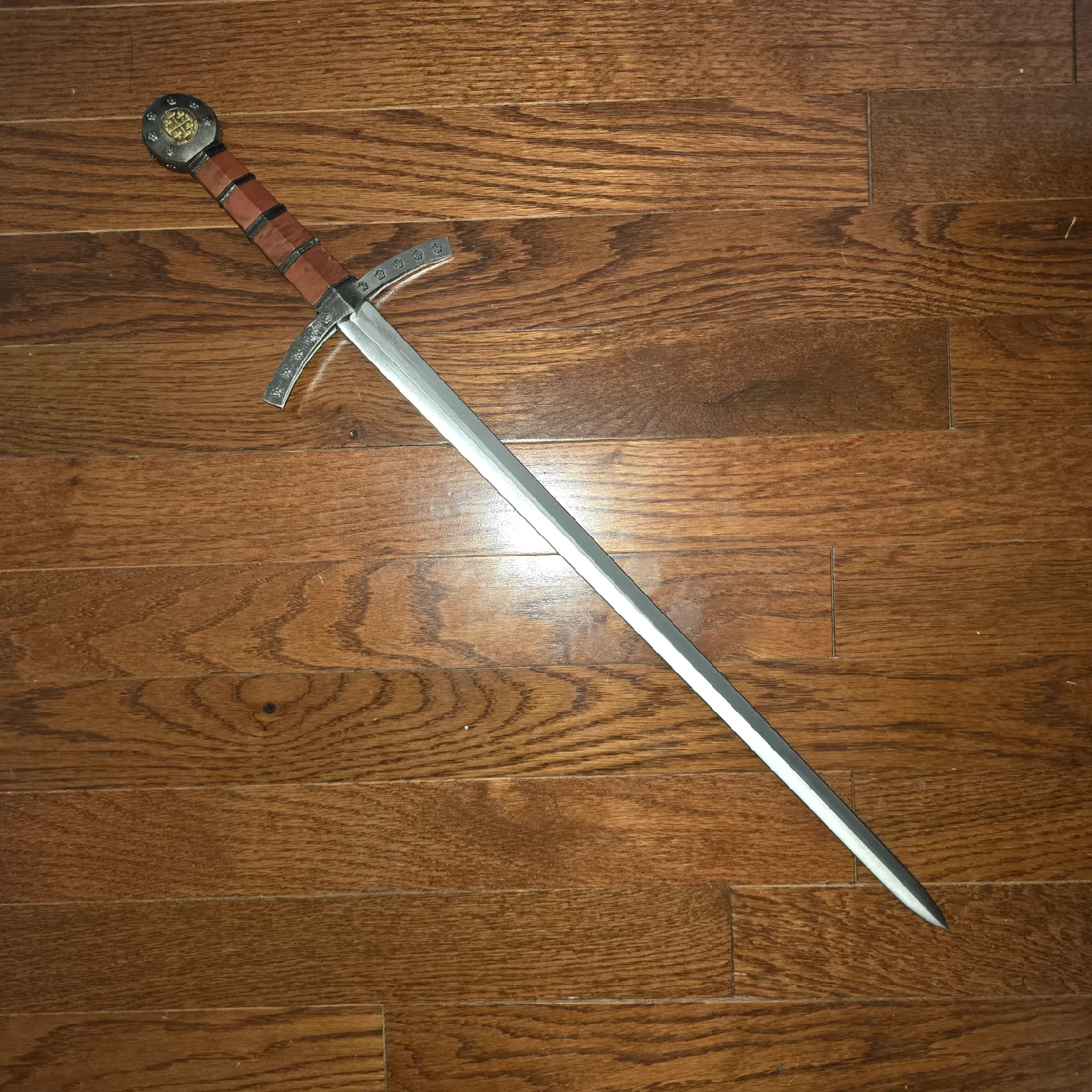 Decorative Medieval knights of the Templar sword image indicator(5)