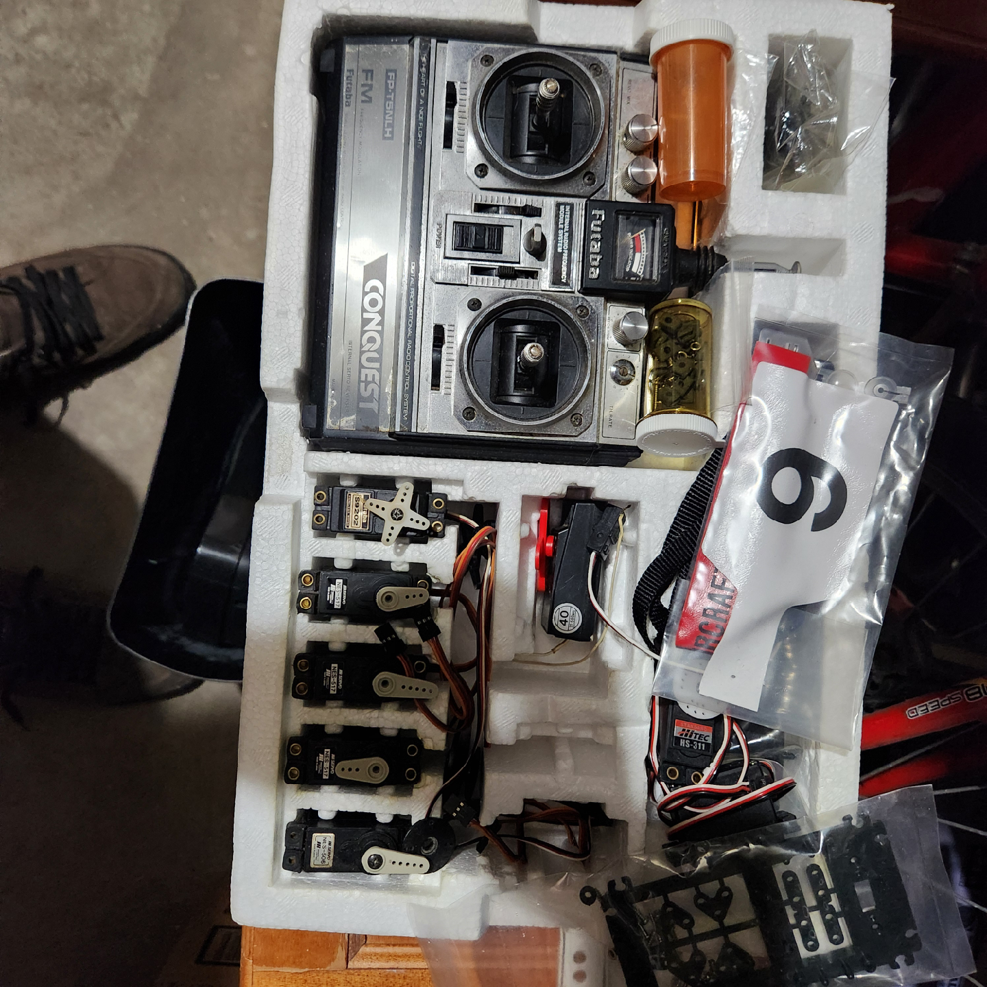 Futaba Digital Proportional Radio Control System - photo 2