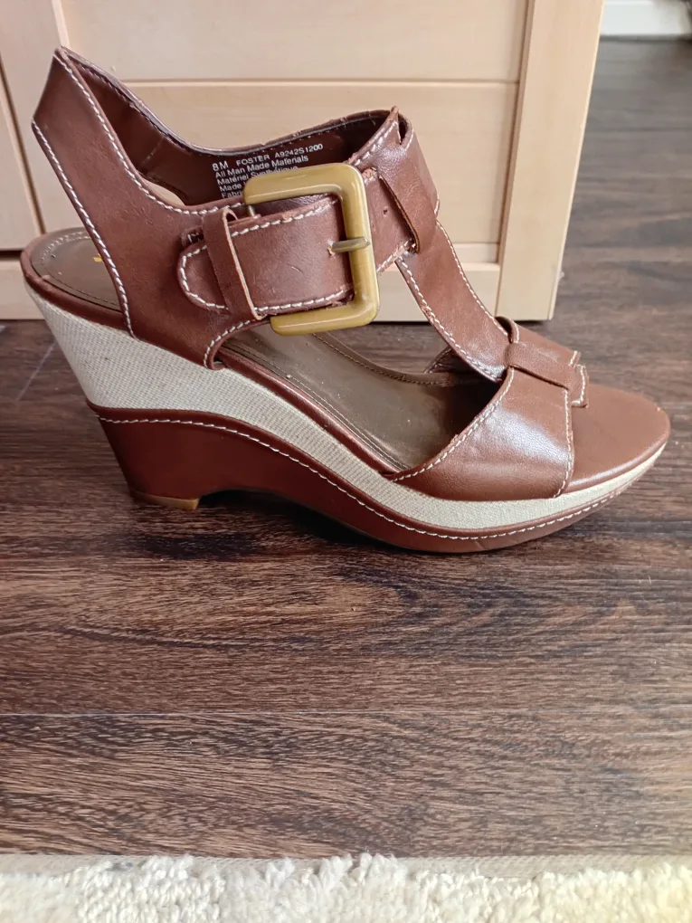 Naturalizer Brown Wedge Sandals - Size 8M image indicator(2)