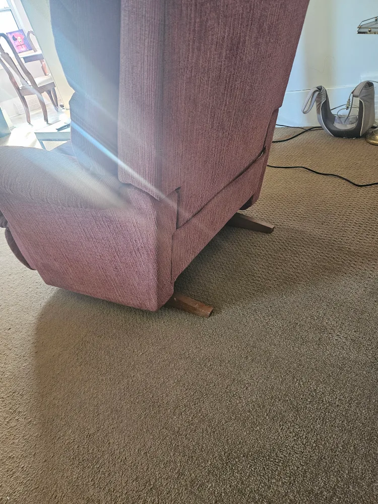 Comfortable Recliner Chair - Great Condition! image indicator(2)