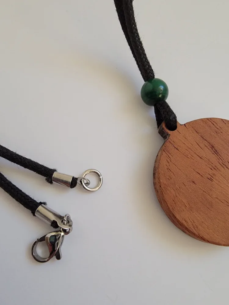 Celtic Knot Pendant Necklace image indicator(7)