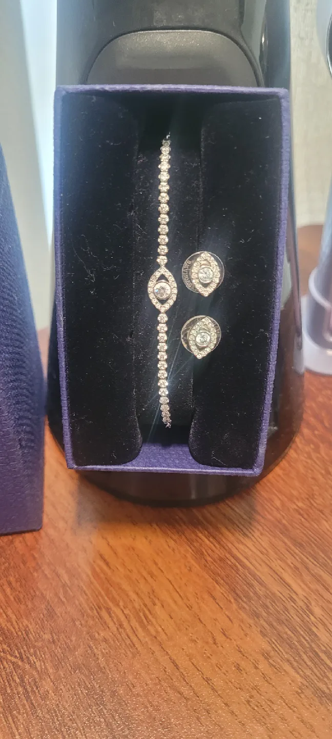 Swarovski Bracelet & Earrings Set