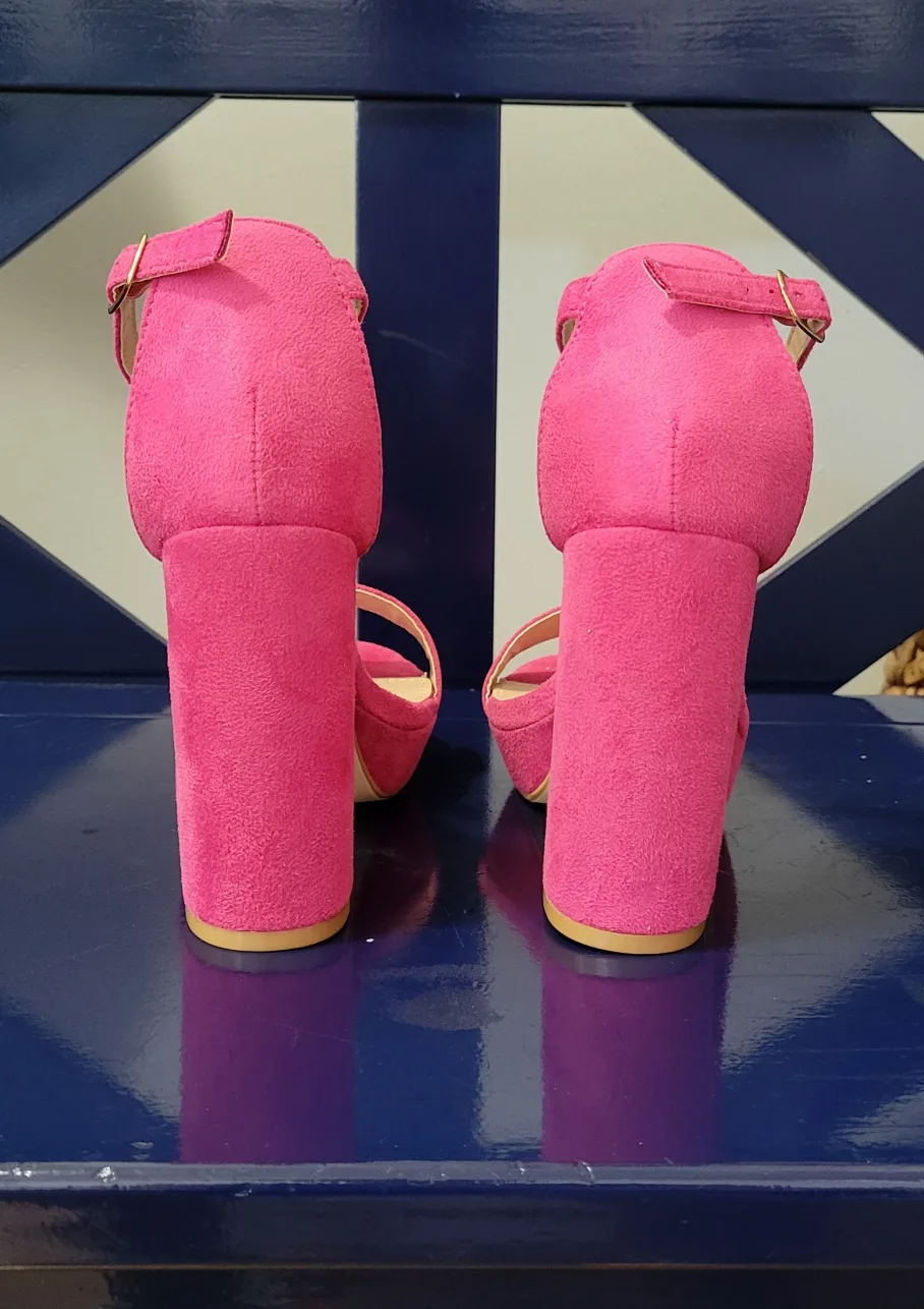 Brand New Pink Suede Platform Heels - Size 6 image indicator(7)