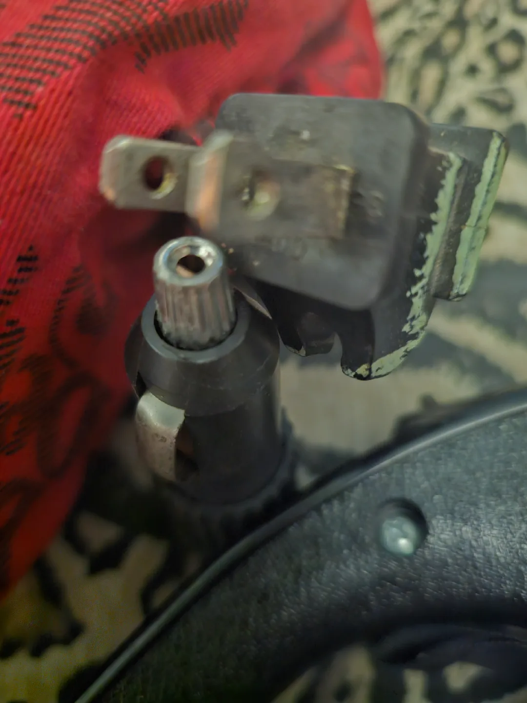 dirt devil vacuums house, car image indicator(3)