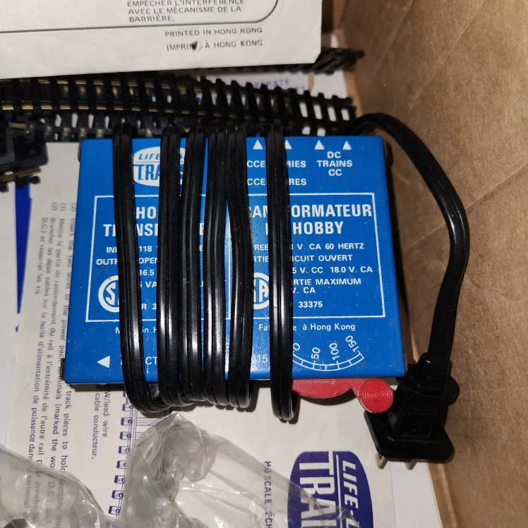 Life-Like The Canadian Trainmaster HO Electric Train Set image indicator(5)