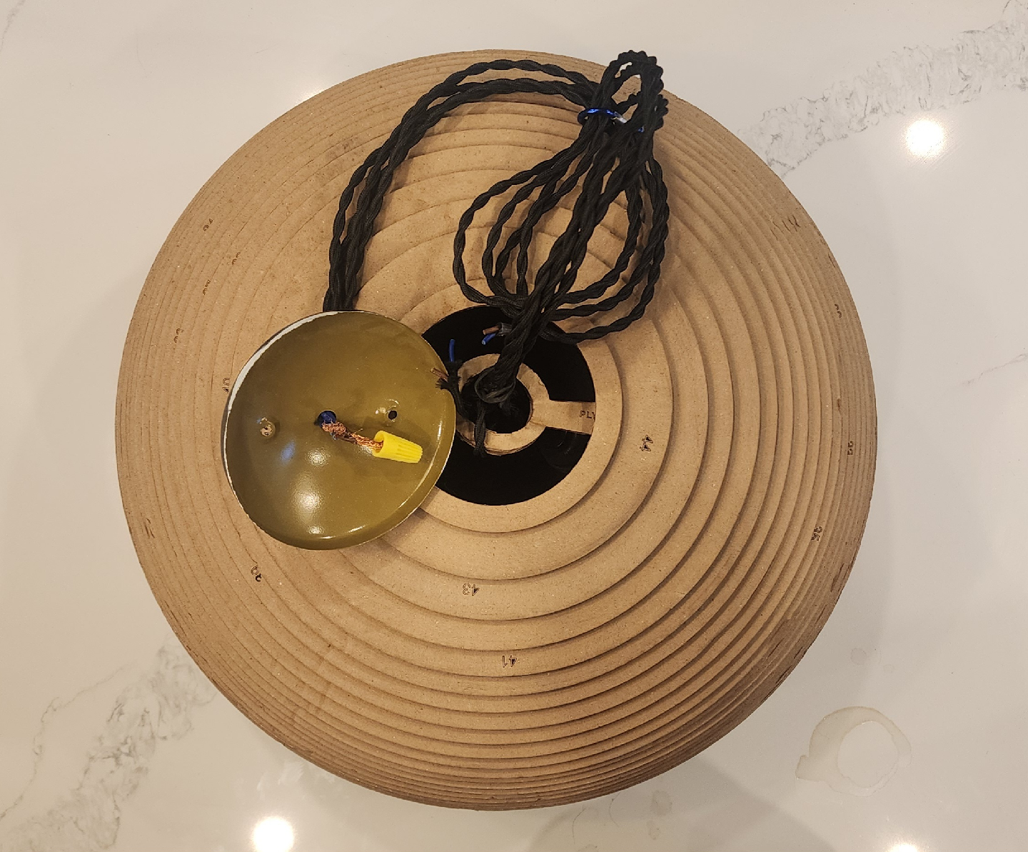 Oval Cardboard Pendant Light - photo 3