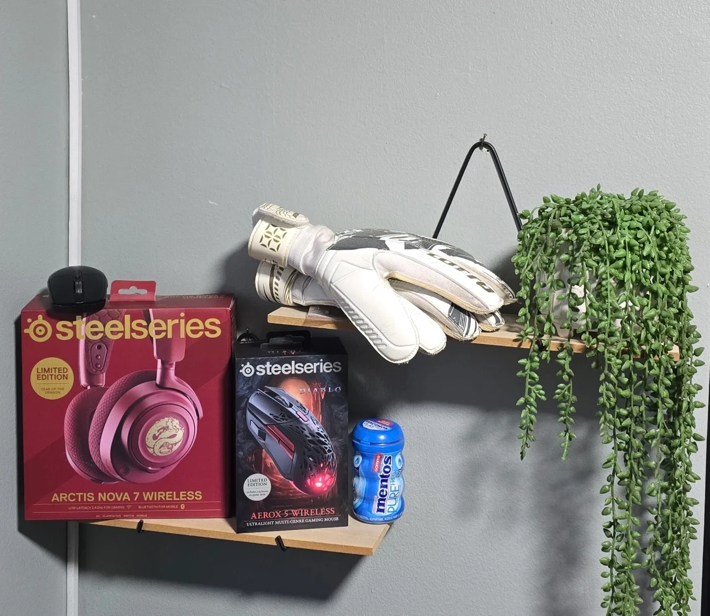 3 Piece Wall Shelves image indicator(2)