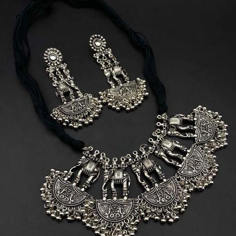Handcrafted Indian Jewelry Set and Decorative Items - photo 3