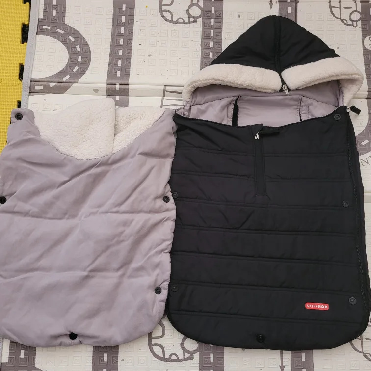 Skip Hop Stroll & Go Three-Season Footmuff - Black image indicator(3)