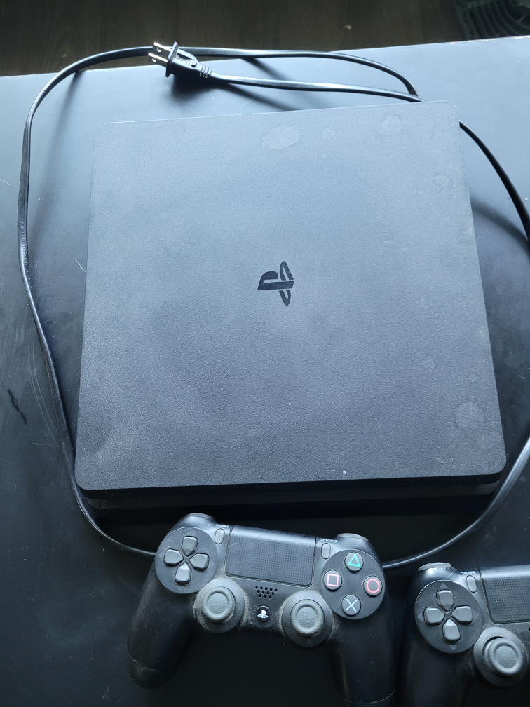 PlayStation 4 with 2 Controllers - photo 2