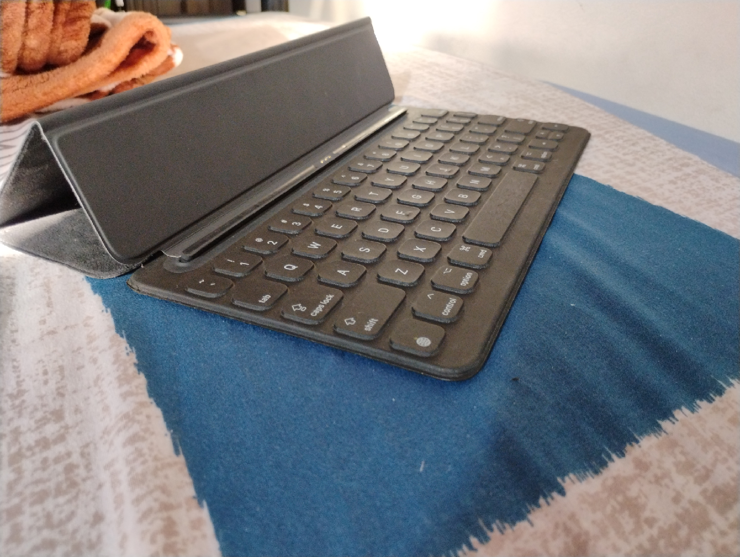apple smart keyboard for ipad 7th gen 8th gen 9th gen