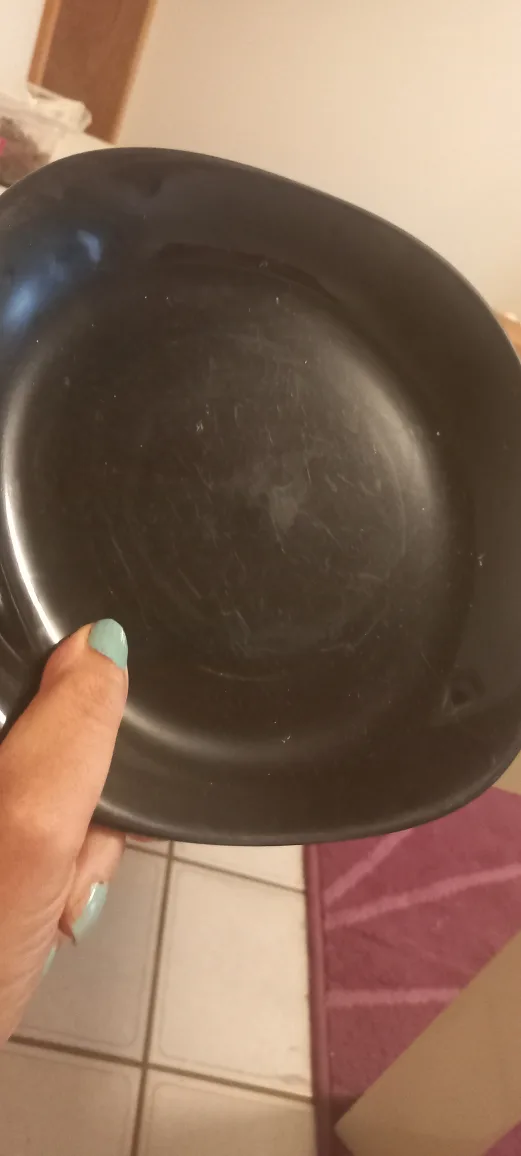 Black brown plate thumbnail