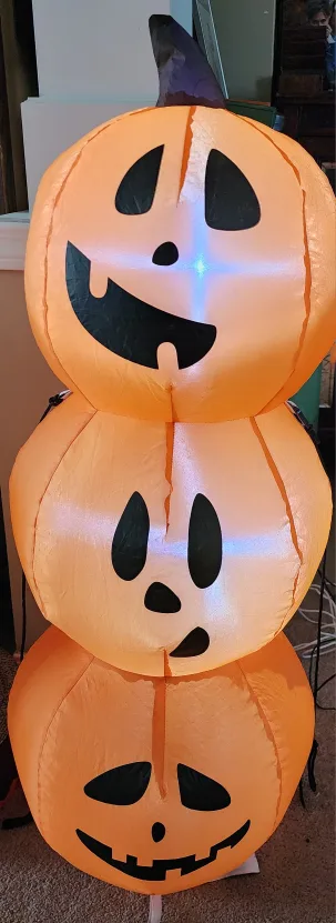 Inflatable Halloween Stacked Pumpkins Decoration thumbnail