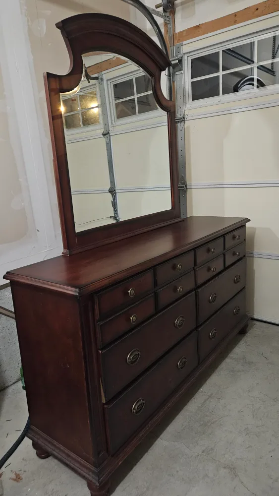 Wood Dresser with Mirror - Solid Wood image indicator(3)