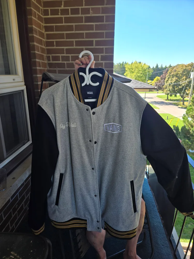 Vans Off The Wall Varsity Jacket image indicator(2)