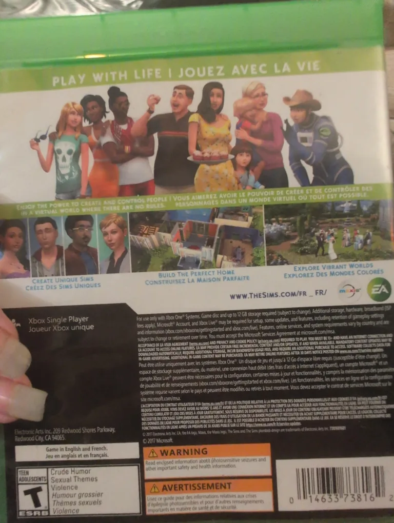 Xbox One with Controller and The Sims 4 image indicator(5)