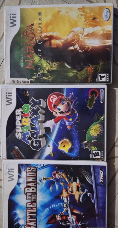 Wii Games: Mario Galaxy, Narnia, Battle of the Bands thumbnail