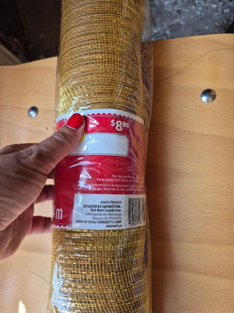 Holiday Time Polymesh - Gold & Red/Green image indicator(3)