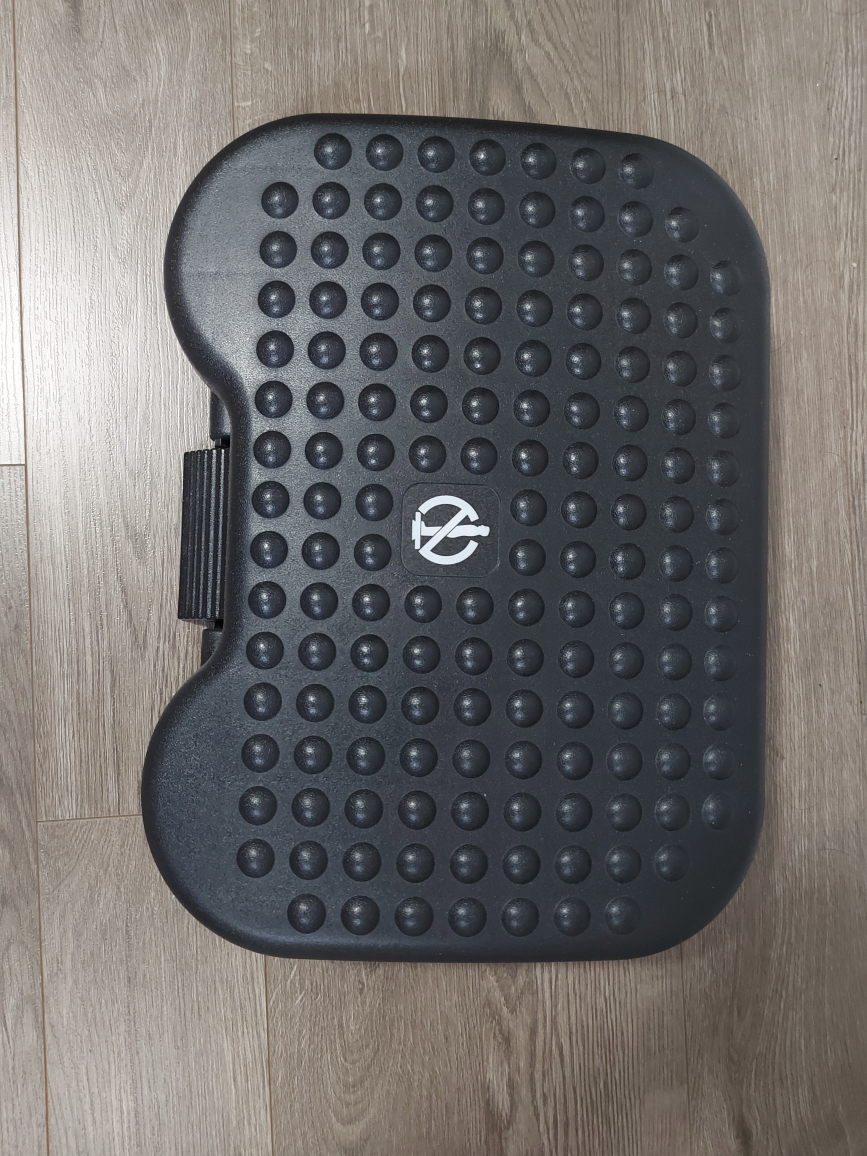 Kensington Adjustable Footrest