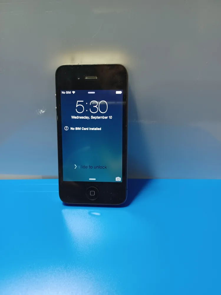 iPhone 4s - Classic Phone image indicator(4)