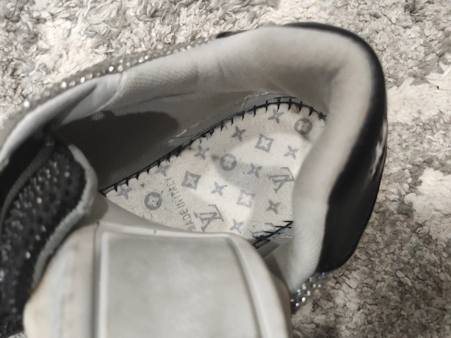 Louis Vuitton #54 Sneakers.Size 7 image indicator(6)