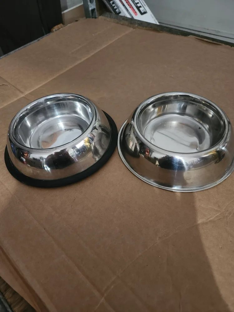 Two Stainless Steel Pet Bowls image indicator(2)