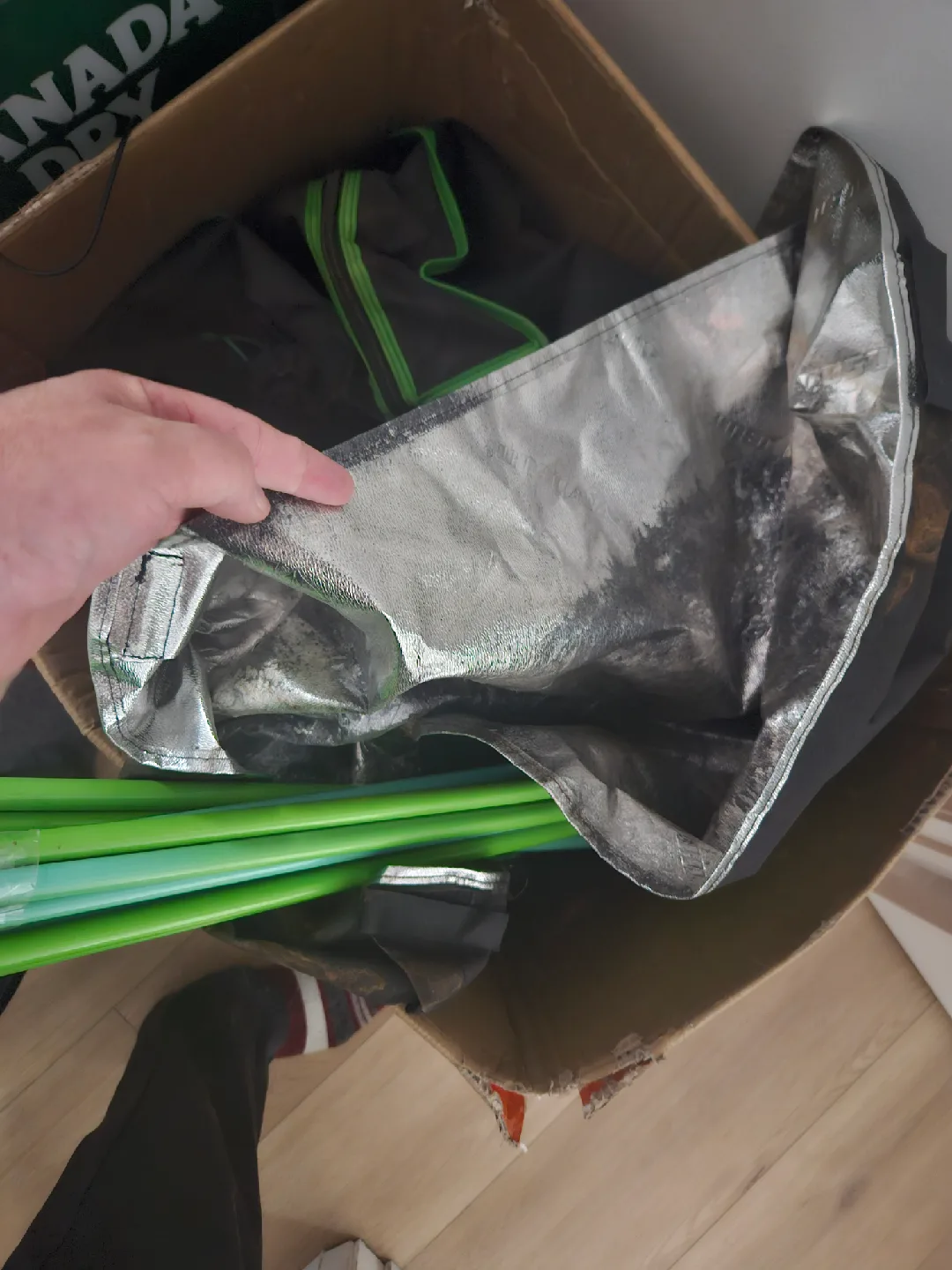 VIVOSUN S326 36"x20"x63" Grow Tent image indicator(3)