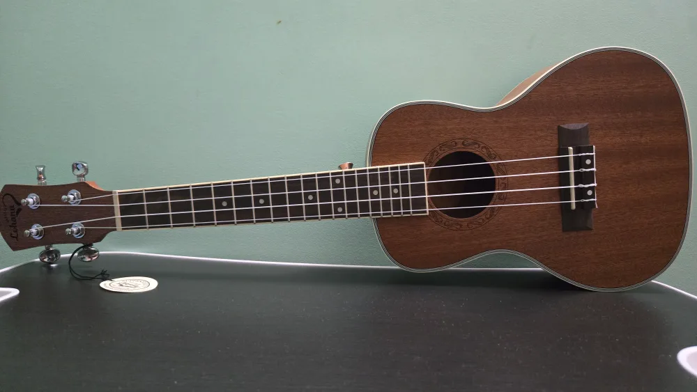 Lohanu Ukulele with Tuner and Accessories image indicator(4)