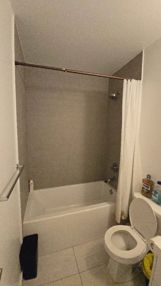 Private Bedroom and Bathroom for rent Downtown (403 Church) image indicator(7)