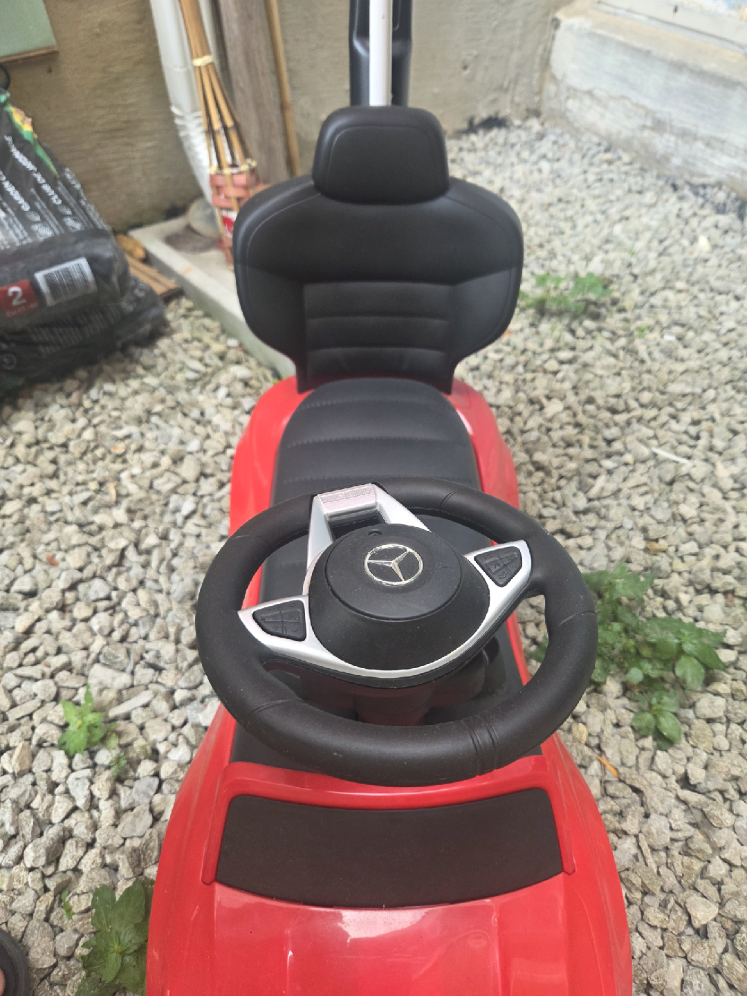 Mercedes-Benz AMG Kids Ride-On Car - Red - photo 3