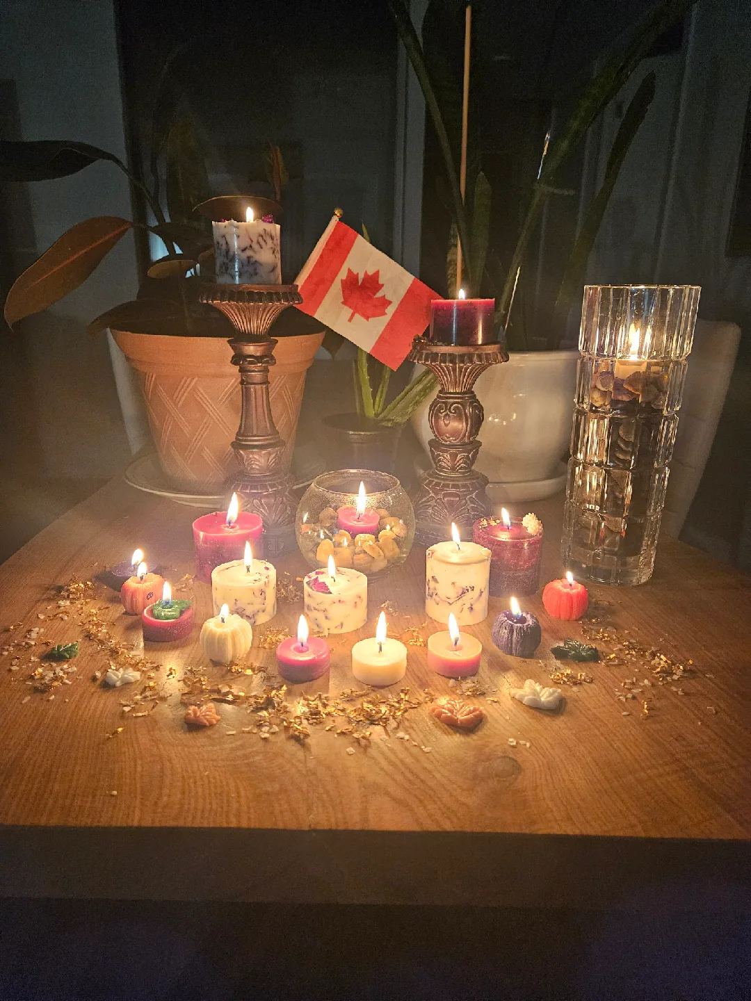 Assorted Decorative Candles image indicator(4)