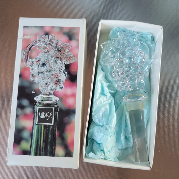 Mikasa Crystal Fruit Collection Bottle Stopper - New image indicator(2)