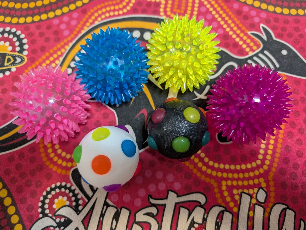 Dog Light Up Ball Toys thumbnail