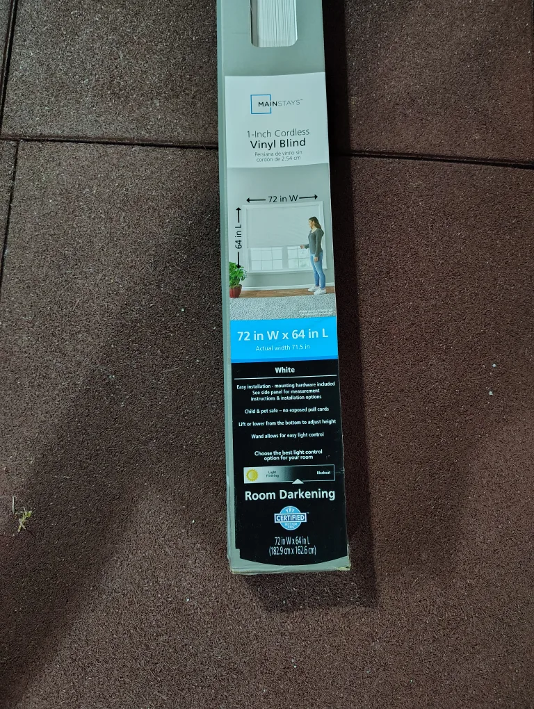 Mainstays 1-Inch Cordless Vinyl Blind 72x64 - White