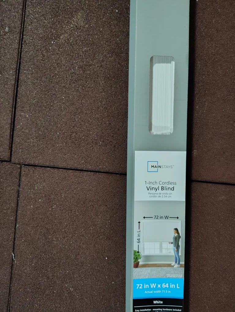 Mainstays 1-Inch Cordless Vinyl Blind 72x64 - White image indicator(3)