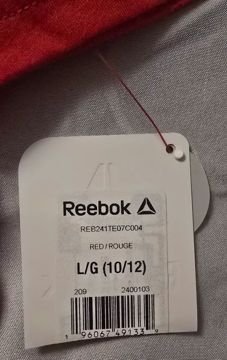NEW! Reebok Red T-Shirt - Size 10/12 image indicator(9)