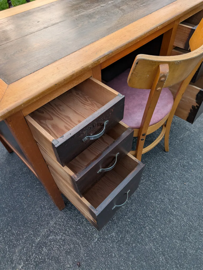 Vintage Wooden Desk with Chair image indicator(4)